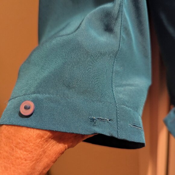 Vintage Liz Claiborne Aqua women's Silky Pull-Over Blouse Size 10 - Picture 5 of 9